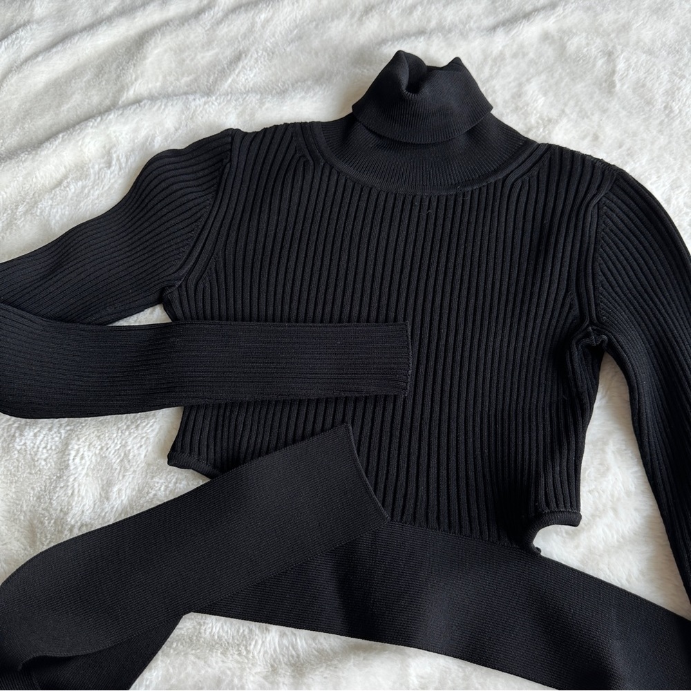 Cushnie Et Ochs Tie Waist Cropped Black Turtleneck Wrap Sweater XS - Picture 7 of 11